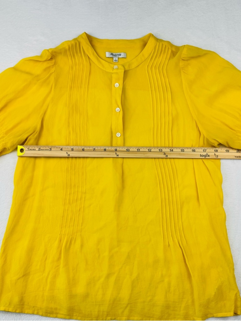 Madewell pintucked blouse. Short, pleated sleeves. 100% Silk. Women’s size L. - Picture 2 of 10